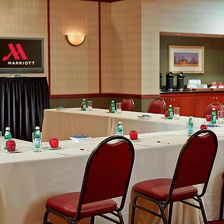Marriott Hartford/Windsor Airport Hotel Kültér fotó